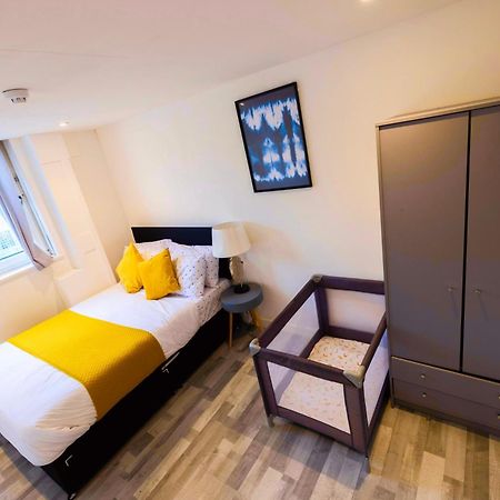 3 Bedroomflat-Free Parking-Wifi-Parking-8People London Exterior foto