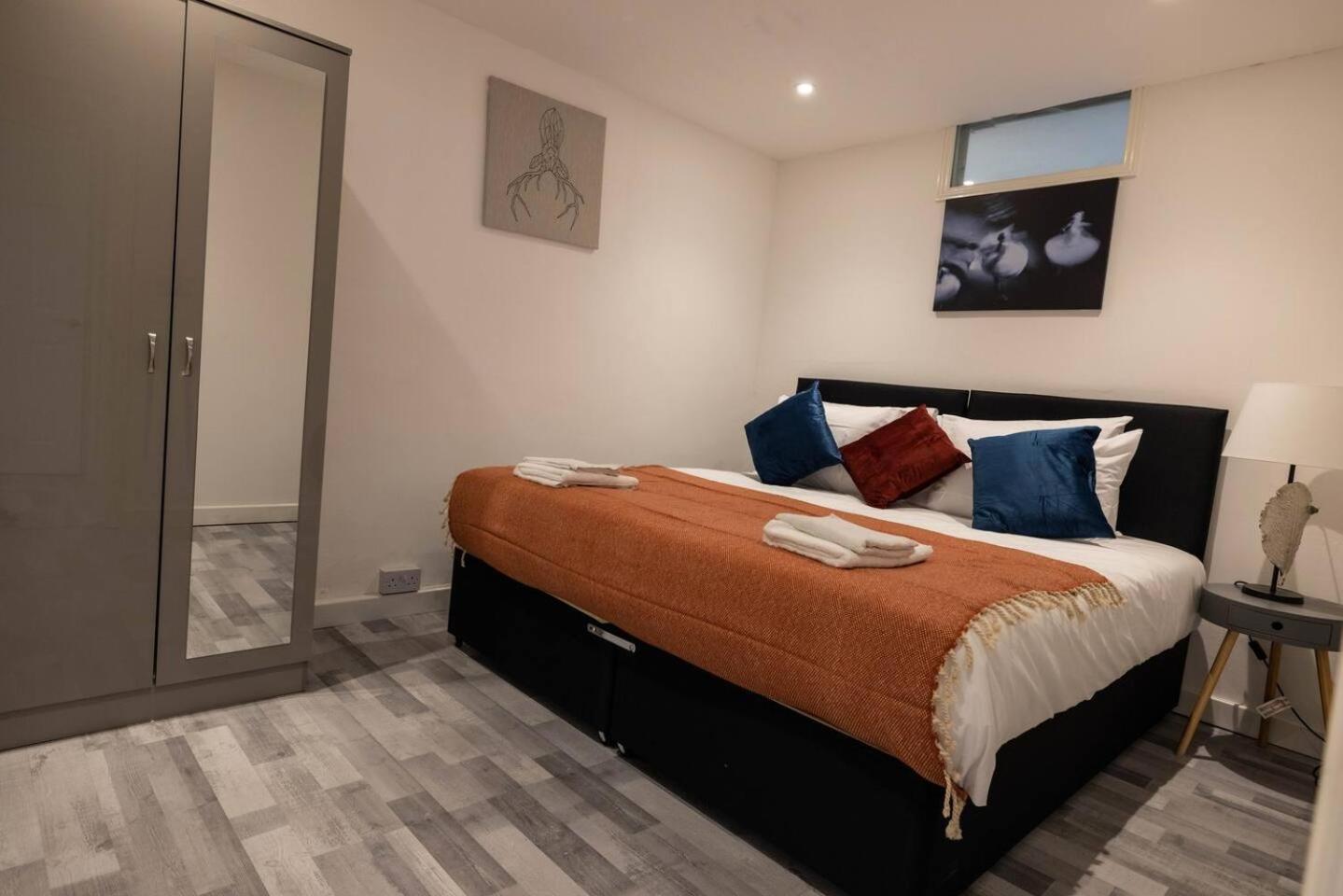 3 Bedroomflat-Free Parking-Wifi-Parking-8People London Exterior foto