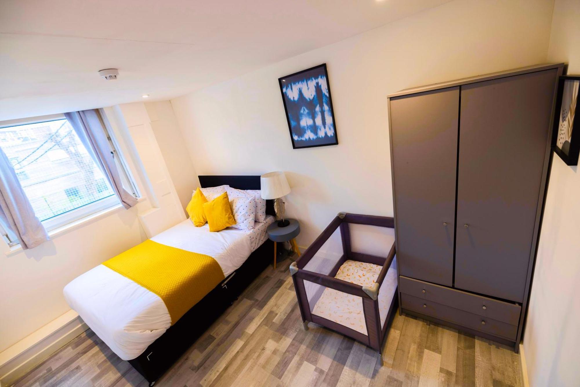 3 Bedroomflat-Free Parking-Wifi-Parking-8People London Exterior foto