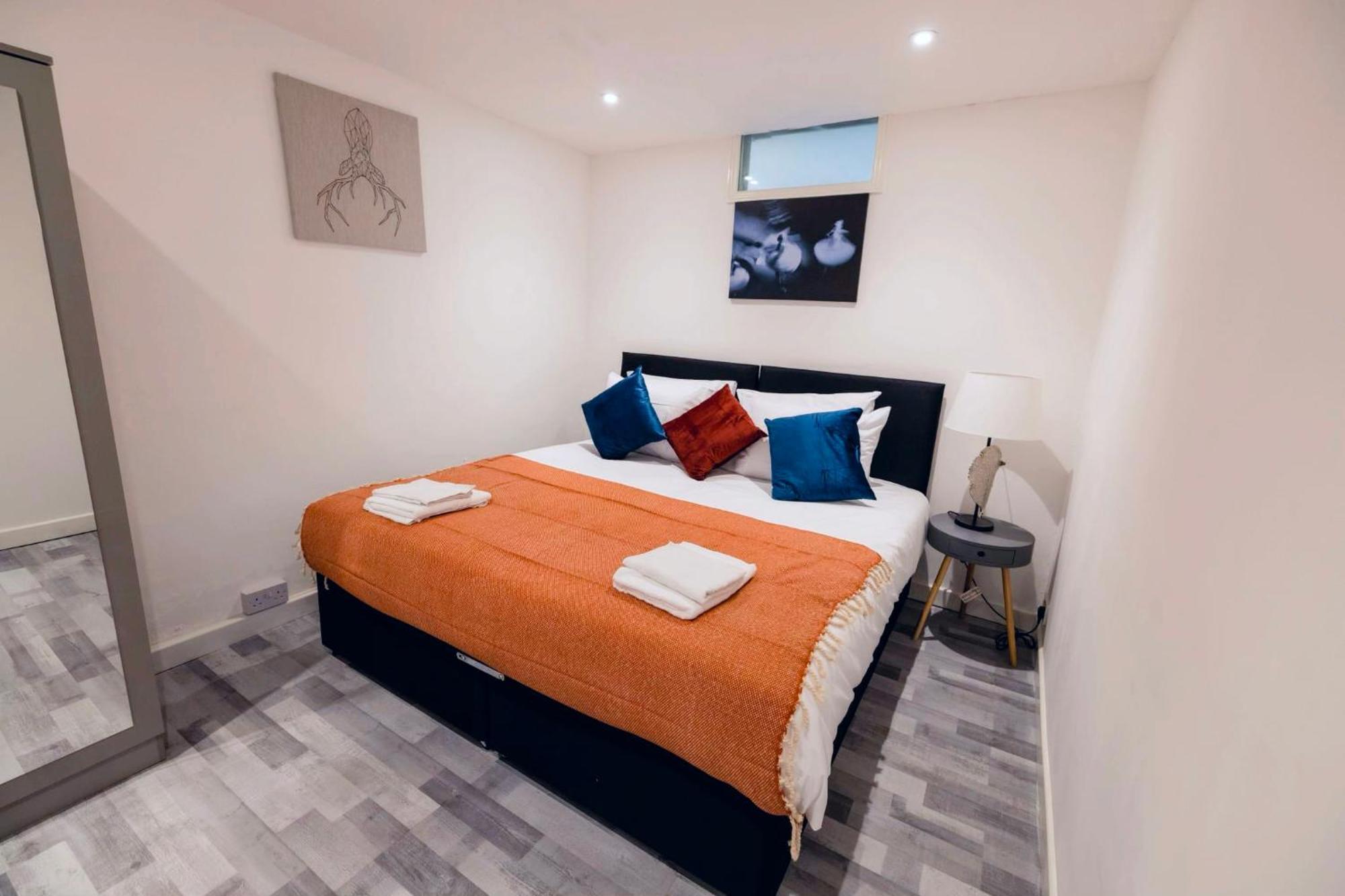 3 Bedroomflat-Free Parking-Wifi-Parking-8People London Exterior foto